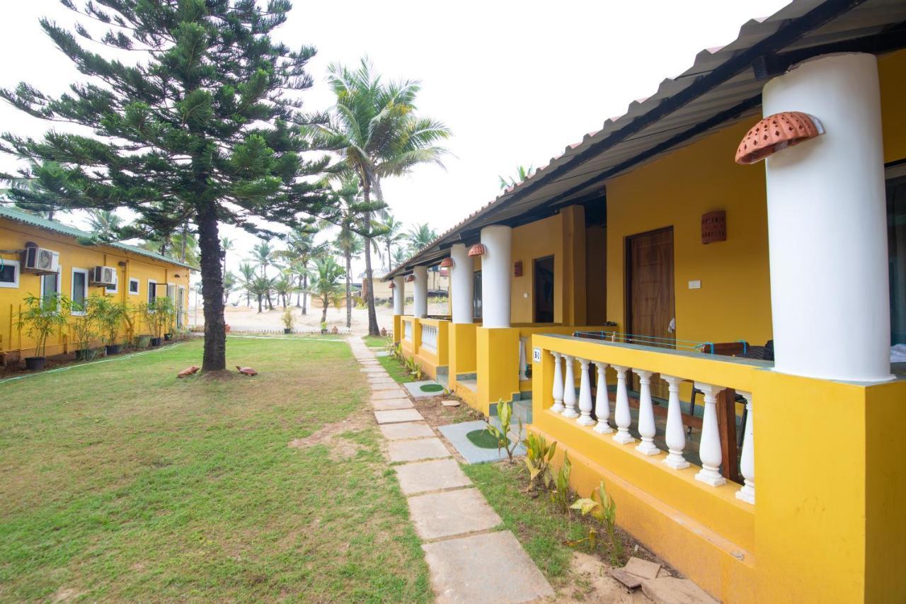 ซี ร็อก รีสอร์ต Hotel โคลวา ภายนอก รูปภาพ
