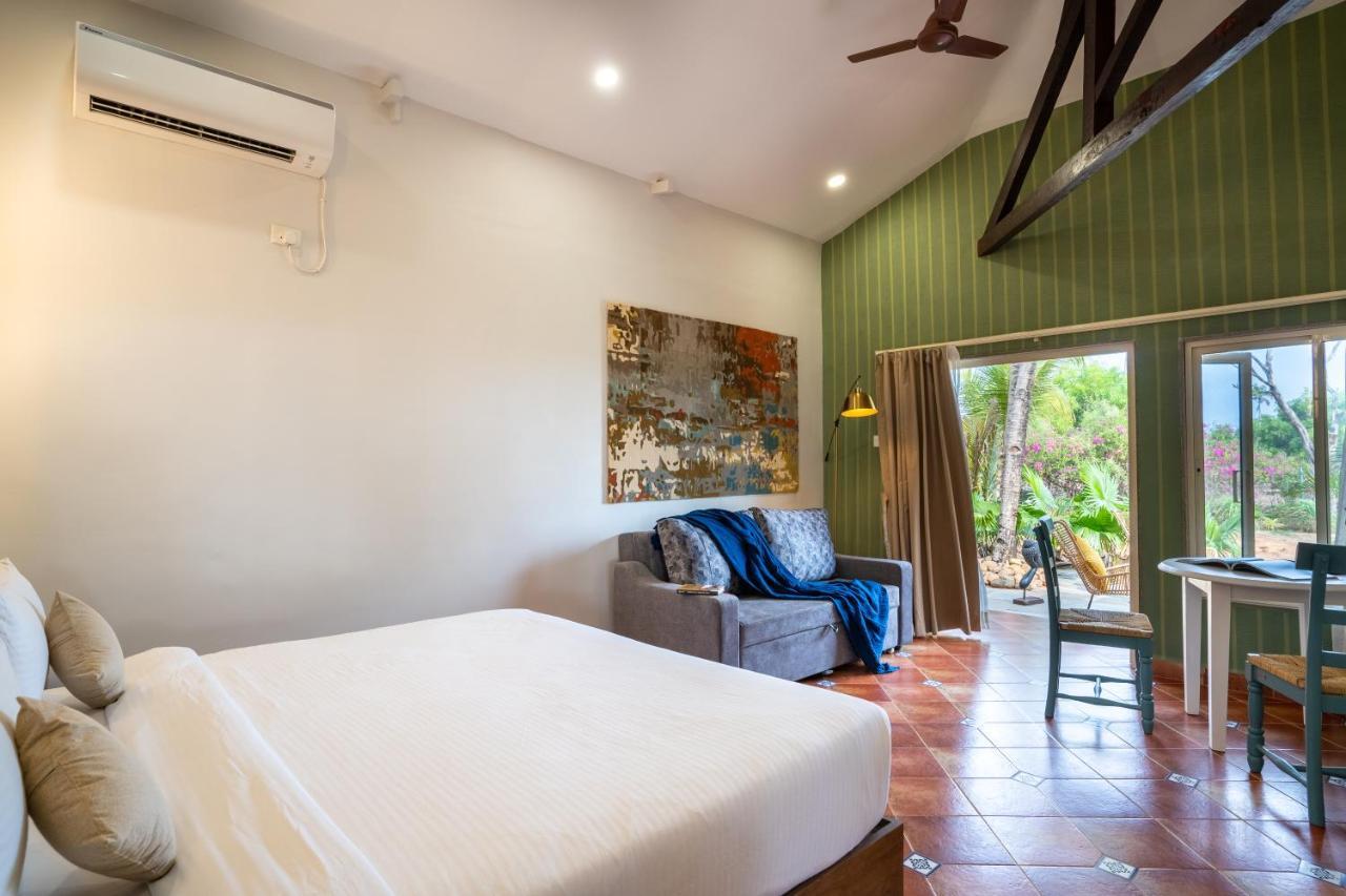 ซี ร็อก รีสอร์ต Hotel โคลวา ภายนอก รูปภาพ