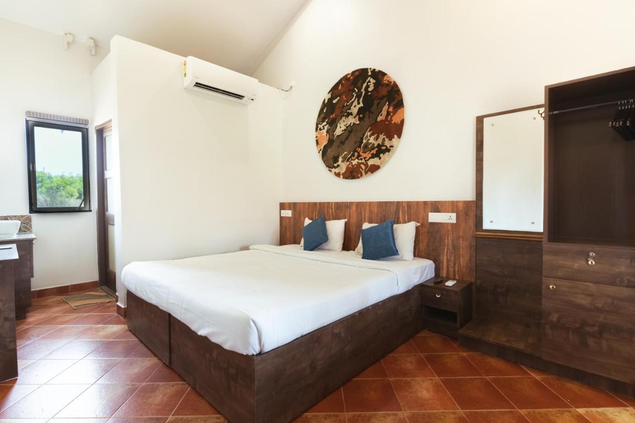ซี ร็อก รีสอร์ต Hotel โคลวา ภายนอก รูปภาพ